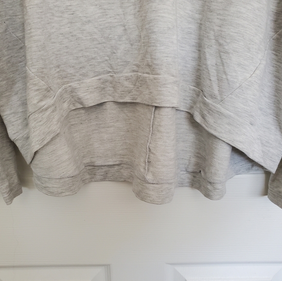 Old Navy Long Sleeve Top - Picture 4 of 5